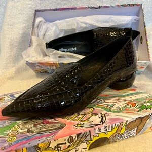 Jeffrey Campbell Black Textured Flats